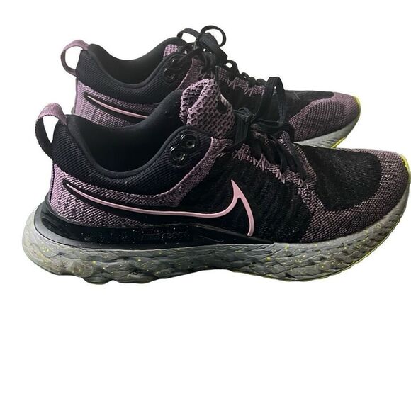 Nike Women's Black and Purple React Infinity Flyknit 2 Lace Up Running Shoes Siz - Picture 6 of 13